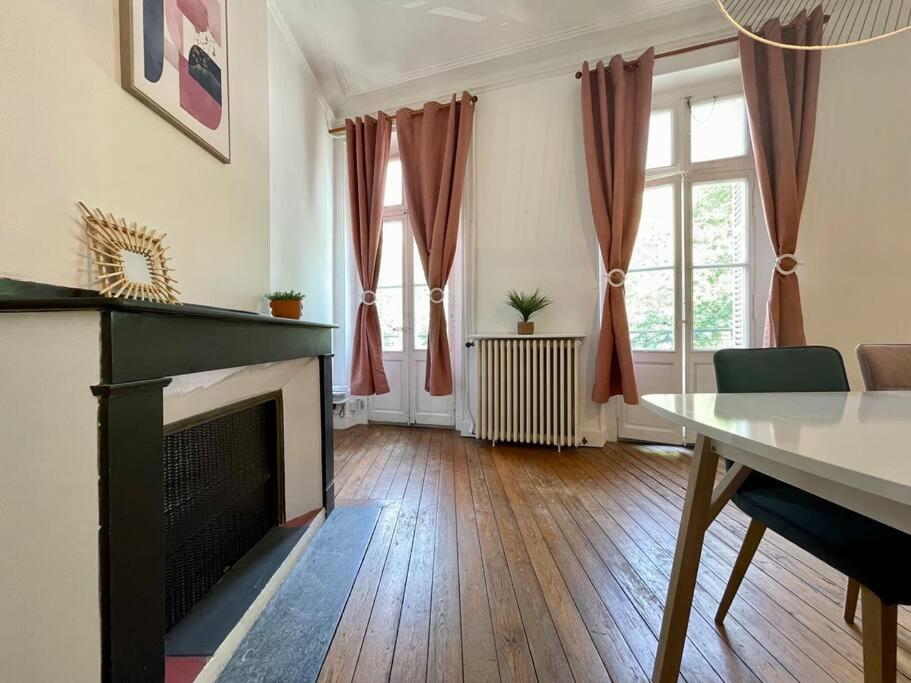 Le Varsovie ※ 4 Balcons カルカソンヌ エクステリア 写真